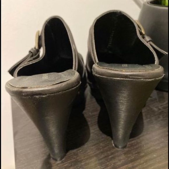 Wooden Heels - Picture 5 of 5